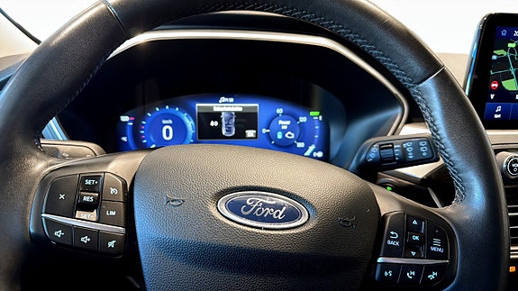 Ford Kuga 13 of 16