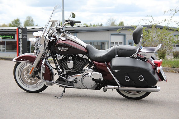 Harley-Davidson FLHRC Road King Classic ABS High Output Twin Cam 103 4 of 5