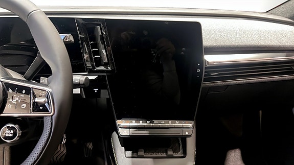 Renault Scenic E-Tech 12 of 12