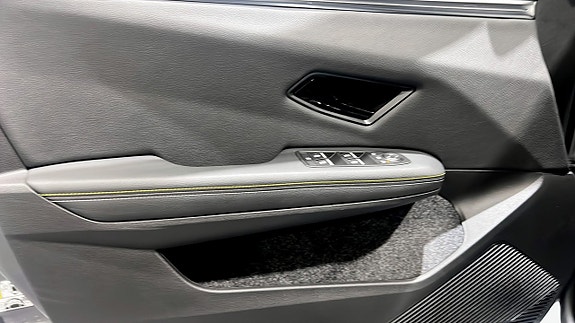 Renault Scenic E-Tech 11 of 12