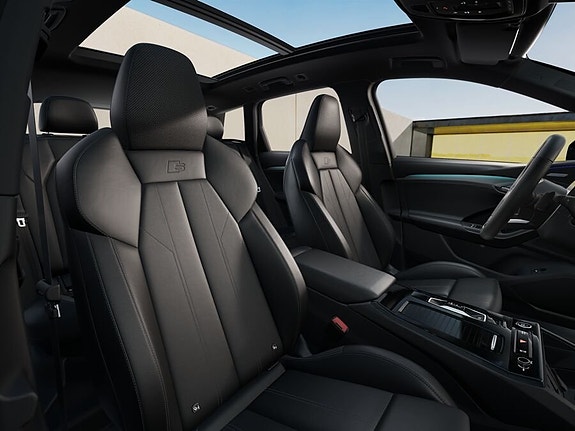 Audi Q6 e-tron 4 of 5