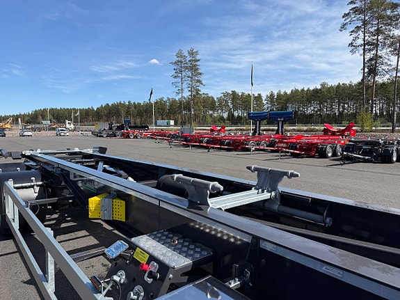 Hakarps - 42 tons lastväxlarvagn med glider OMGÅENDE LEV 9 of 12