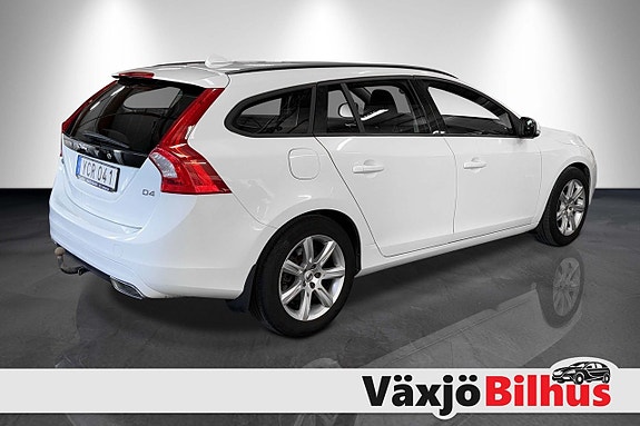 Volvo V60 2 of 8