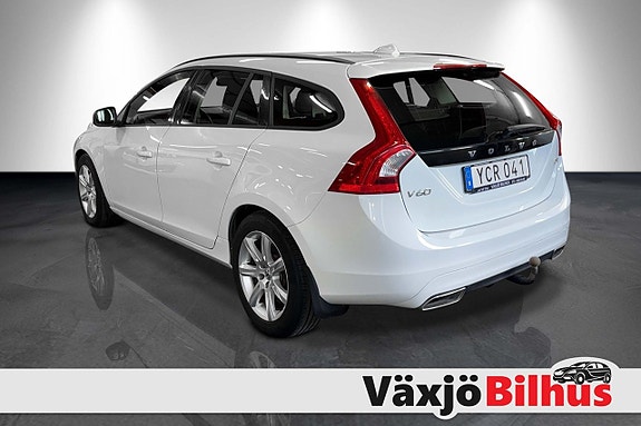 Volvo V60 4 of 8