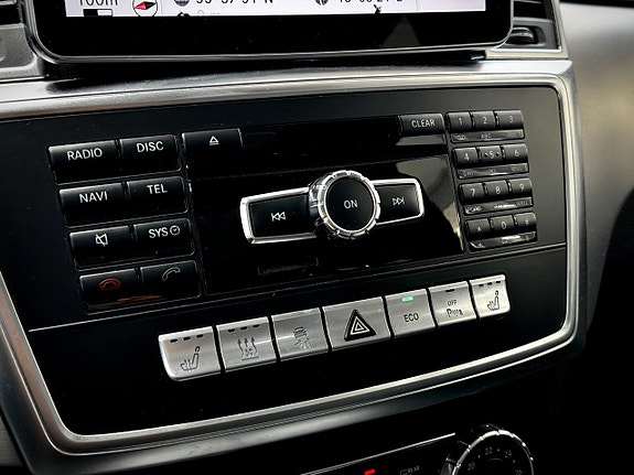 Mercedes-Benz ML350 14 of 20