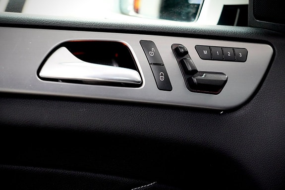 Mercedes-Benz ML350 13 of 20