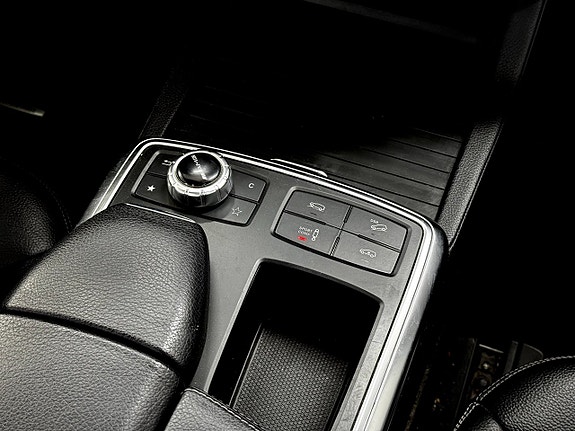 Mercedes-Benz ML350 10 of 20