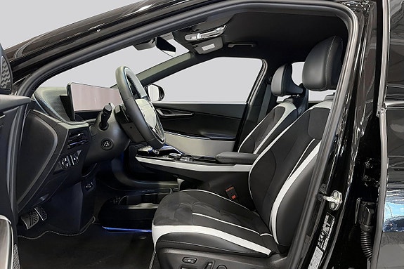 Kia EV6 8 of 18