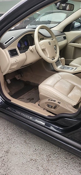 Volvo S80 9 of 23