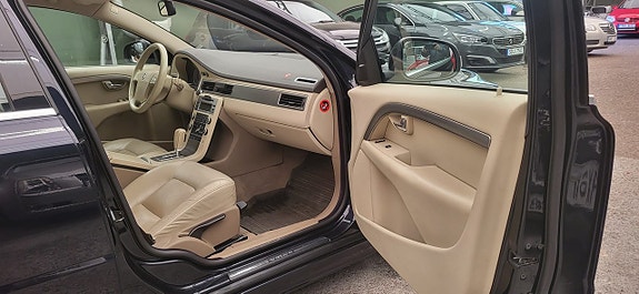 Volvo S80 8 of 23