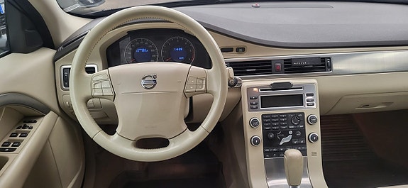 Volvo S80 10 of 23