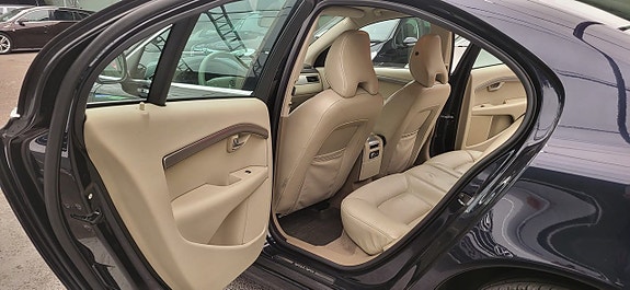 Volvo S80 15 of 23