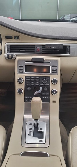 Volvo S80 11 of 23