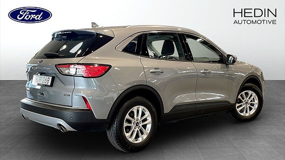 Ford Kuga 2 of 5