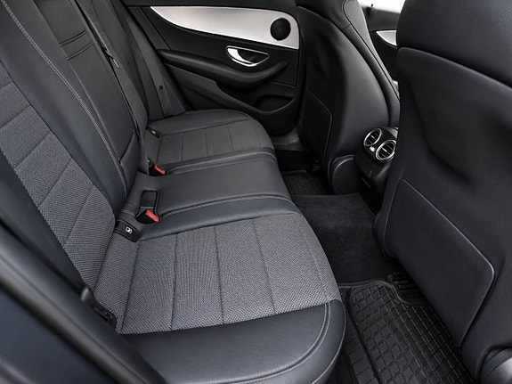 Mercedes-Benz E300 de 9 of 9