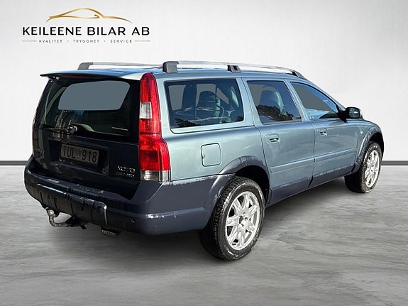 Volvo XC70 8 of 22