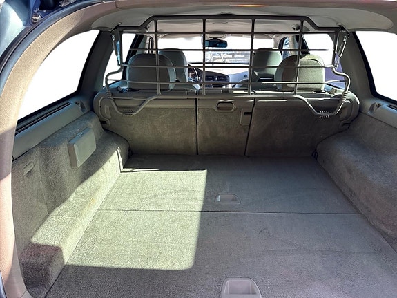 Volvo XC70 12 of 22