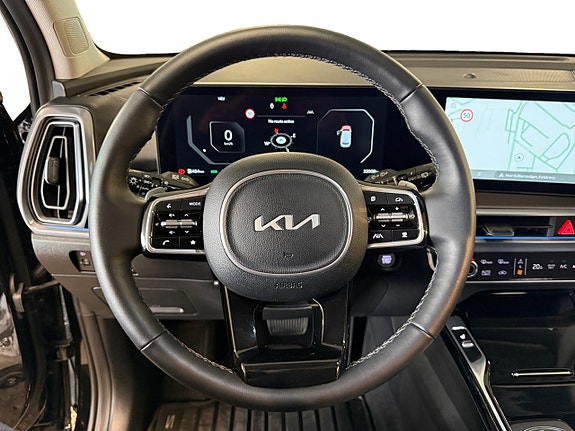 Kia Sorento 12 of 22
