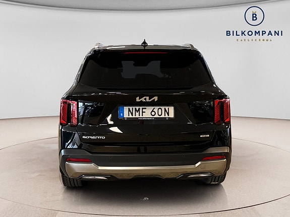 Kia Sorento 4 of 22