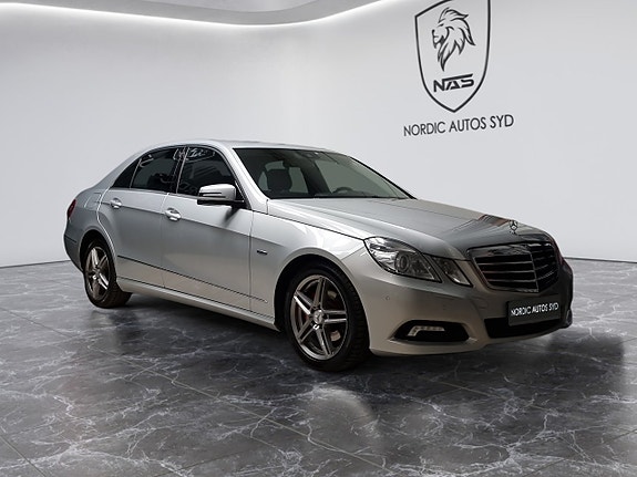Mercedes-Benz E200 7 of 18