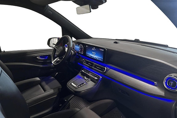 Mercedes-Benz V300 d 9 of 15
