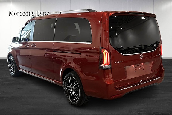 Mercedes-Benz V300 d 4 of 15