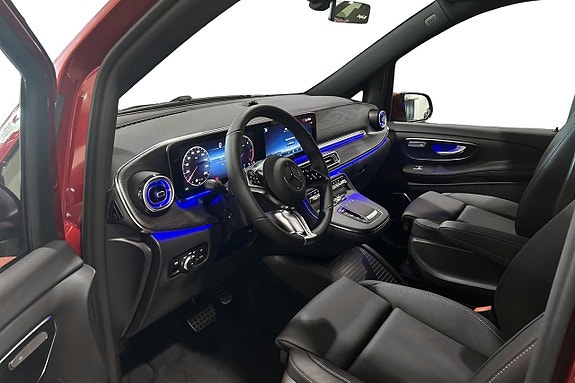 Mercedes-Benz V300 d 8 of 15