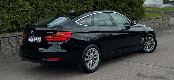 BMW 318d 3 of 5