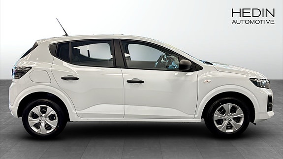 Dacia Sandero 6 of 9