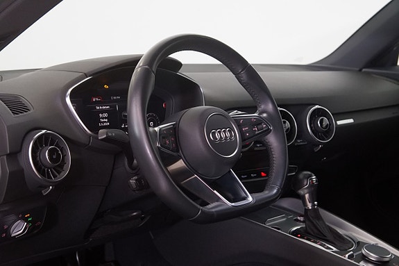 Audi TT 9 of 17