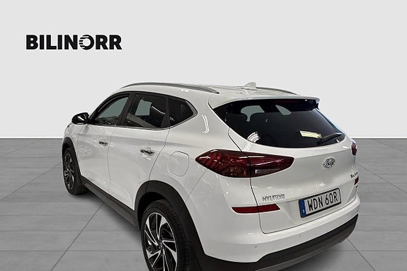 Hyundai Tucson 3 of 5
