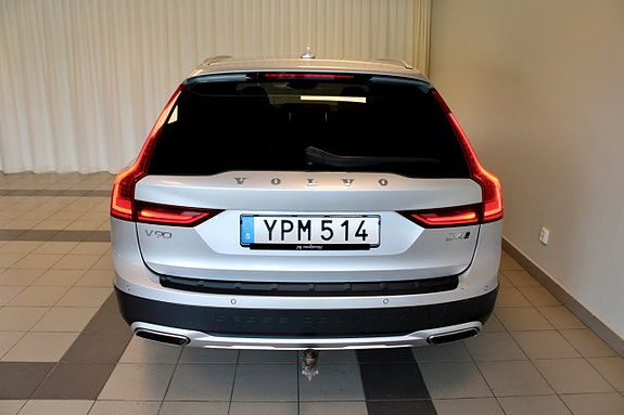 Volvo V90 Cross Country 5 of 5