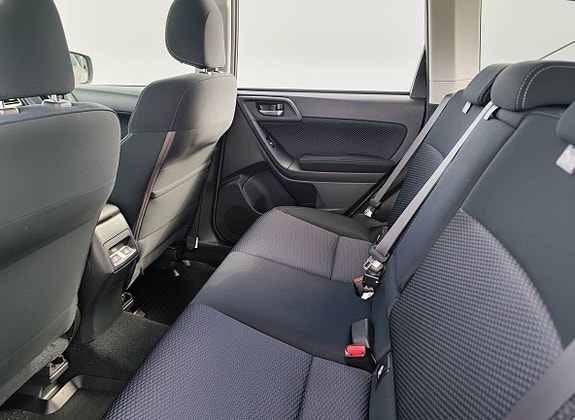 Subaru Forester 5 of 5