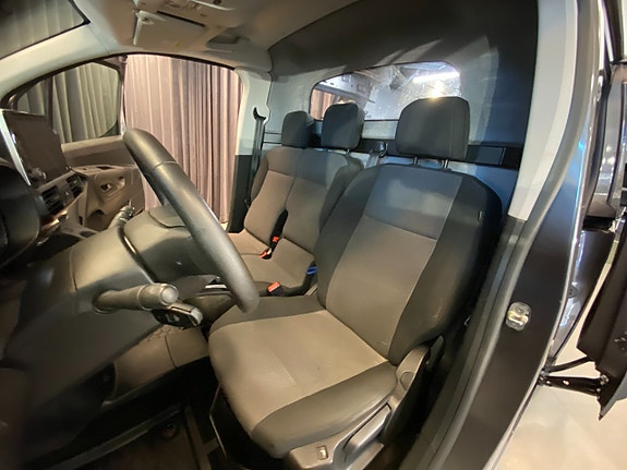 Citroen E-Berlingo 8 of 30