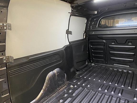 Citroen E-Berlingo 26 of 30