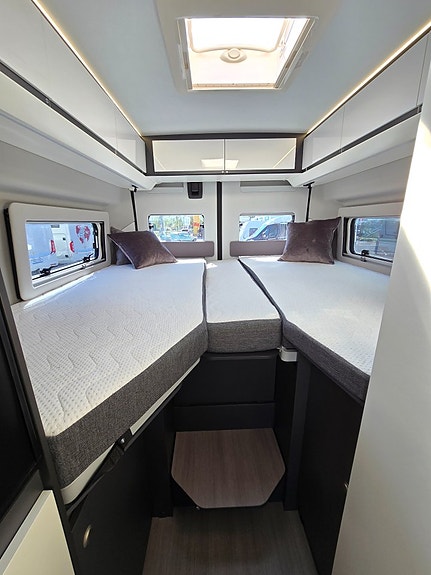 Adria TWIN 640 SLB SUPREME 13 of 16