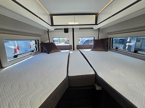 Adria TWIN 640 SLB SUPREME 12 of 16