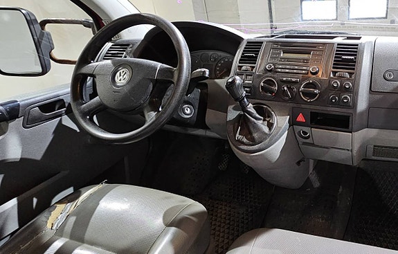 Volkswagen Transporter 8 of 12