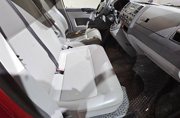 Volkswagen Transporter 9 of 12