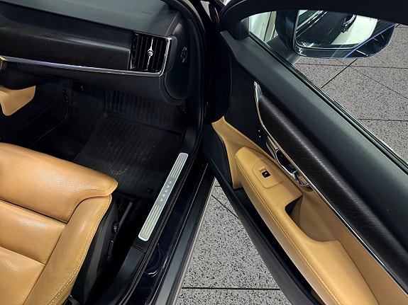 Volvo V90 Cross Country 19 of 30
