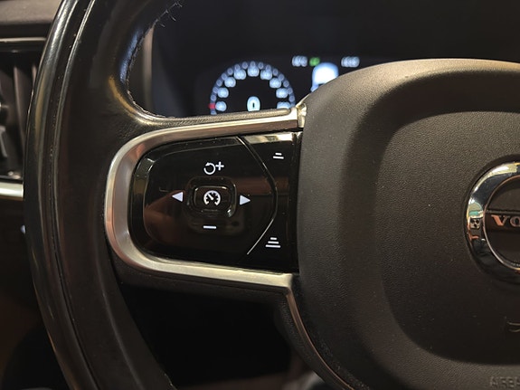 Volvo V90 Cross Country 28 of 30