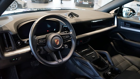 Porsche Cayenne Coupe 5 of 5