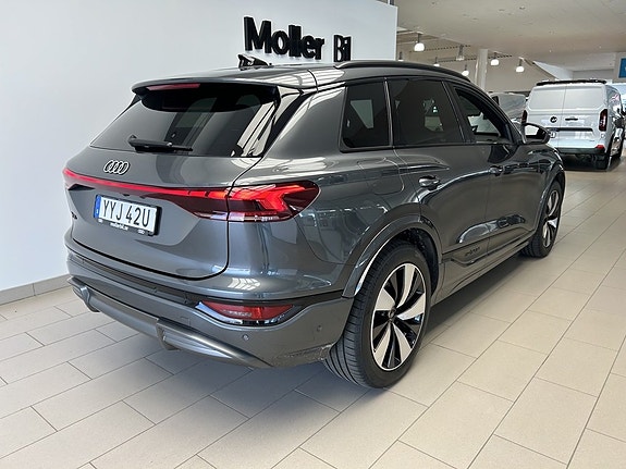 Audi Q6 e-tron 5 of 5