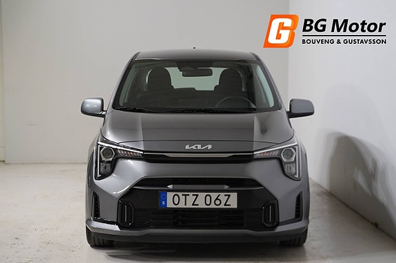 Kia Picanto 2 of 17