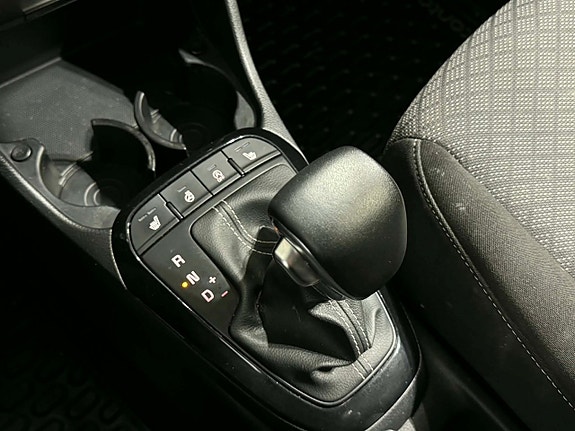 Kia Picanto 13 of 17