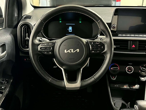 Kia Picanto 10 of 17