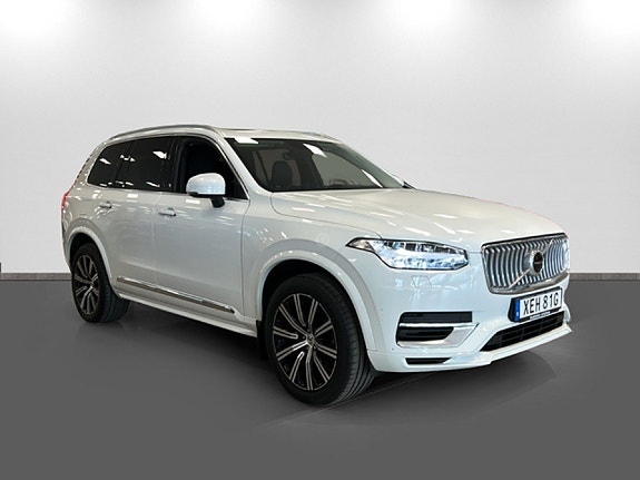 Volvo XC90 3 of 5