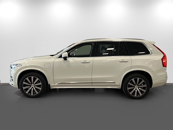 Volvo XC90 4 of 5
