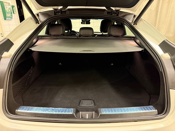 Mercedes-Benz GLC300 de 14 of 14