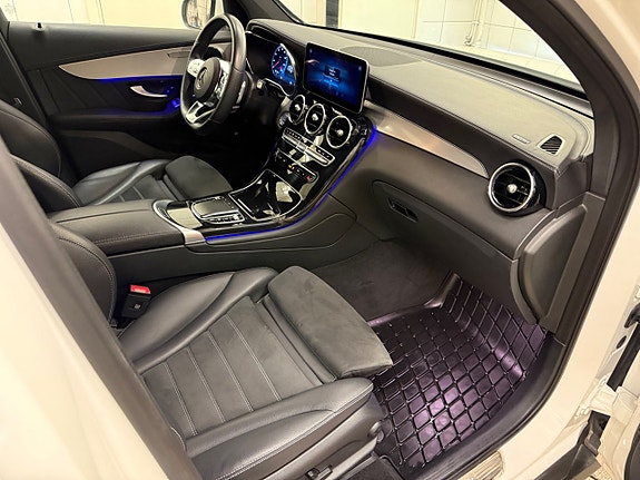 Mercedes-Benz GLC300 de 9 of 14